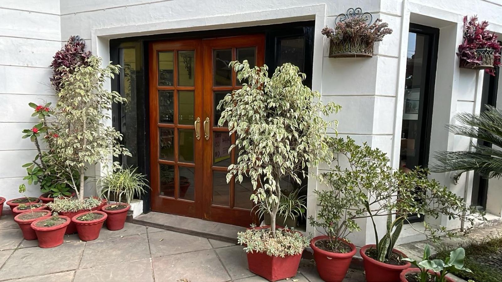 8Fold-Pinecrest By Larisa, Bhimtal Hotel Exterior foto
