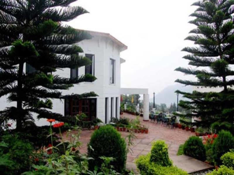 8Fold-Pinecrest By Larisa, Bhimtal Hotel Exterior foto